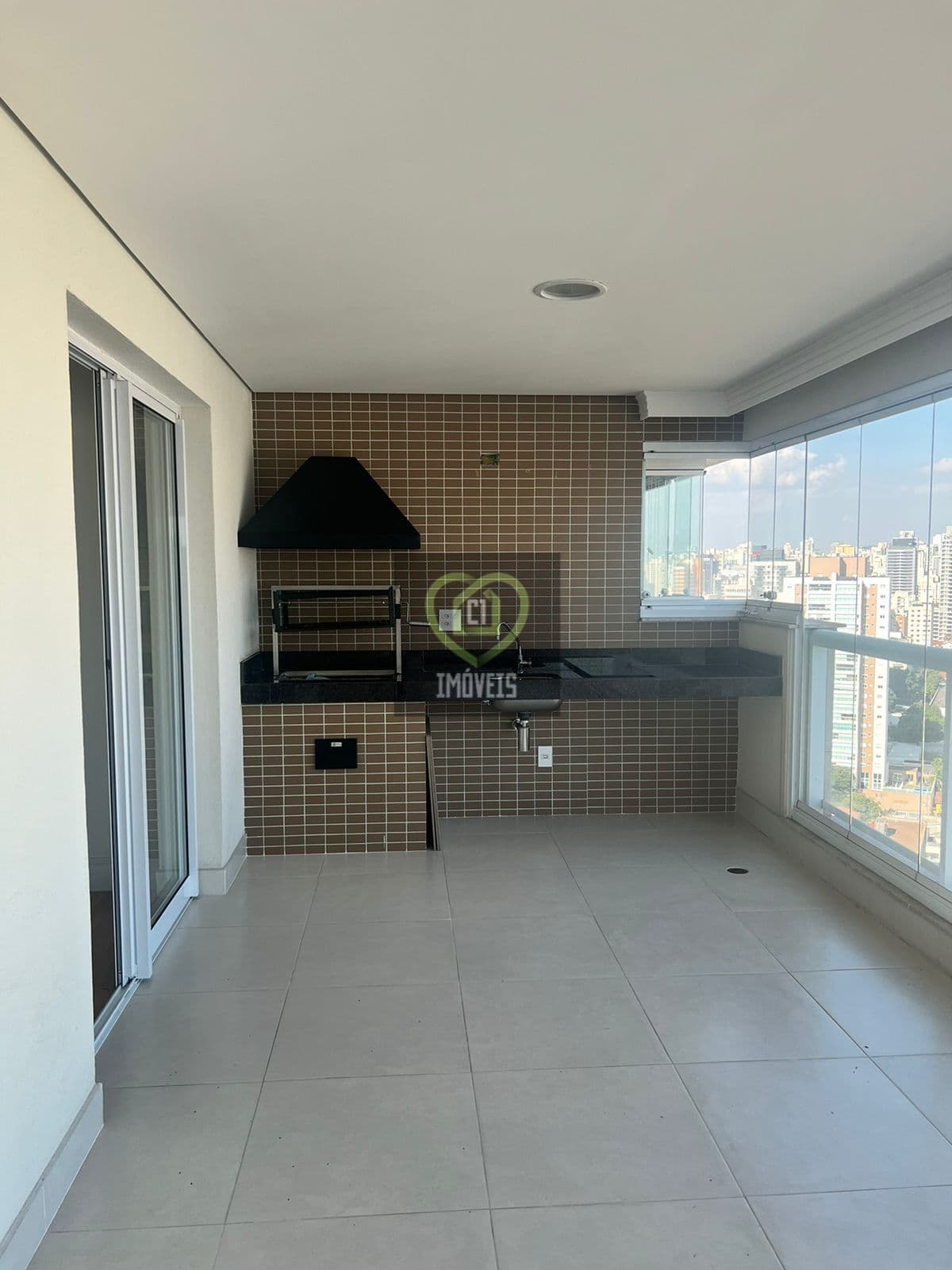 Pompéia - apartamento andar alto, varanda gourmet, 3 suítes, 3 vagas