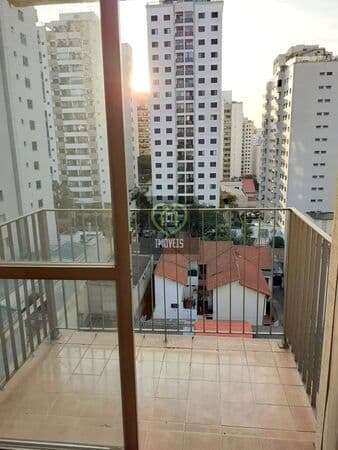 Apartamento em andar alto no melhor ponto de Perdizes.
