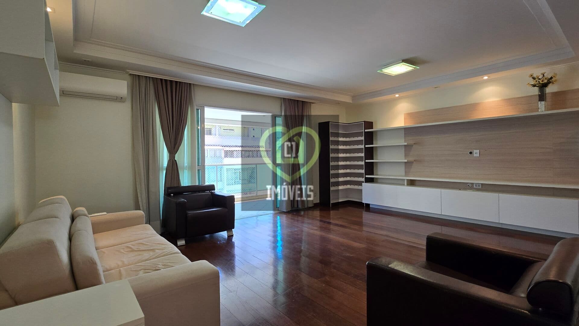 Apartamento com 4 Dormitorios (2 Suites) para Venda - 197m² - 4 Vagas - Jardim Paulista