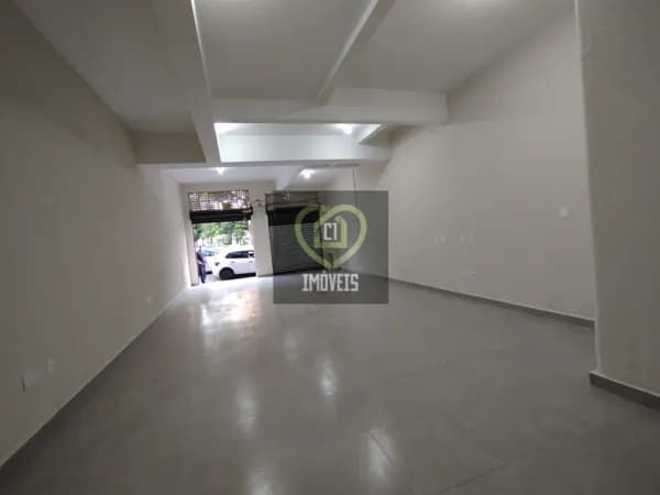 Ponto Comercial - 73,86m² | Salão amplo - 1 quadra do Mercadão