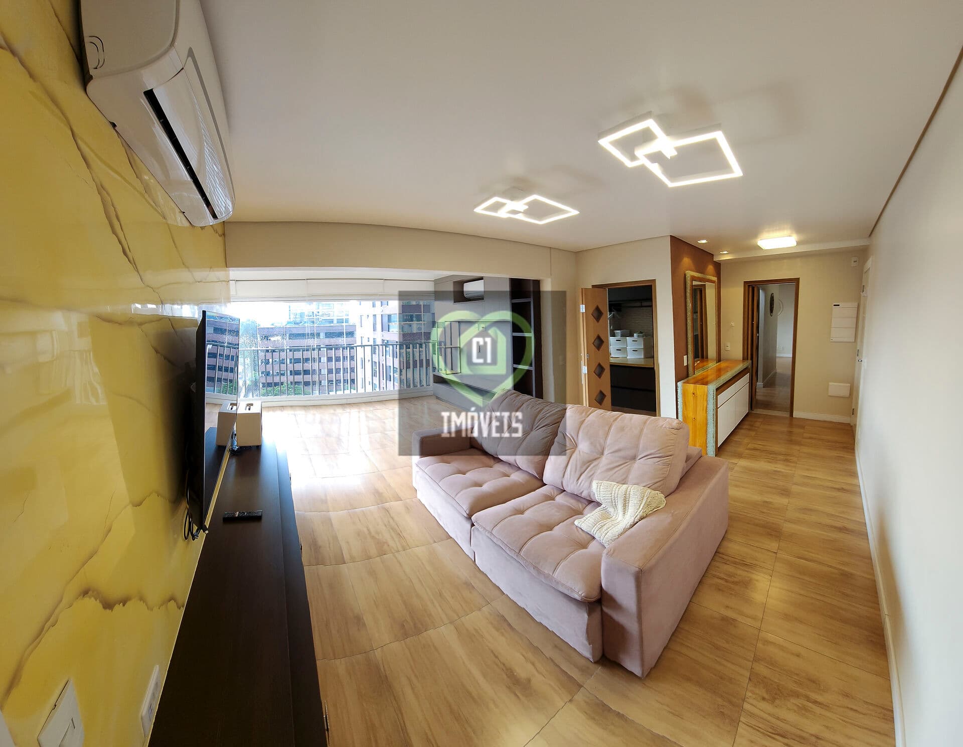 Apartamento venda e locação de 193m², 4 dormitórios, 2 suítes e 4 vagas com depósito em Pinheiros.