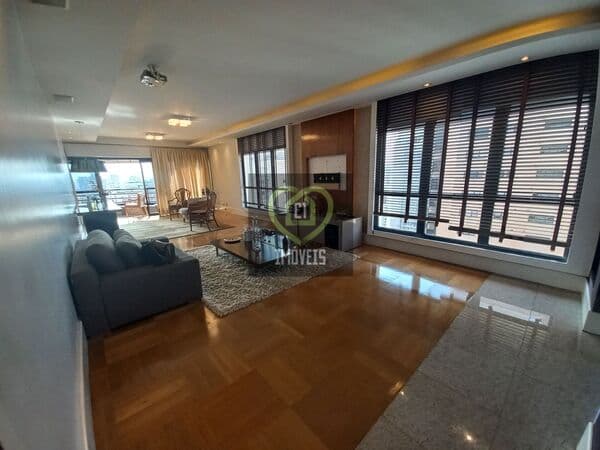 Lindo apartamento de 4 dormitórios em Perdizes.