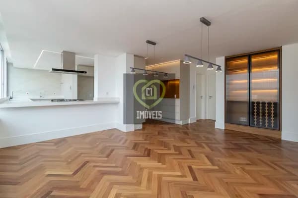 Apartamento andar alto 3 dormitórios 2 suítes 2 vagas