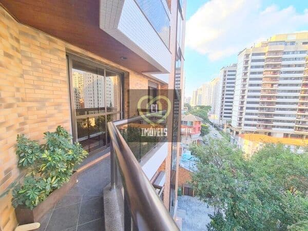 Lindo apartamento com 4 suítes, todos com hidromassagem no bairro nobre de Perdizes
