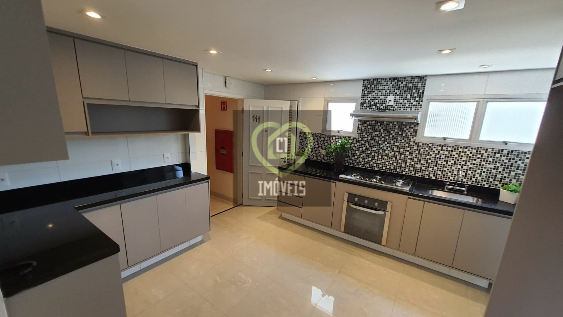 Apto reformado venda Perdizes 118m²
