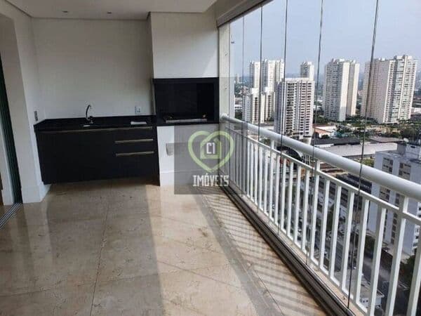 Excelente apartamento em andar alto e ensolardo