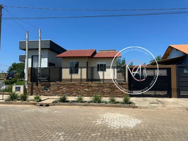 Casa em Araricá - Azaléia