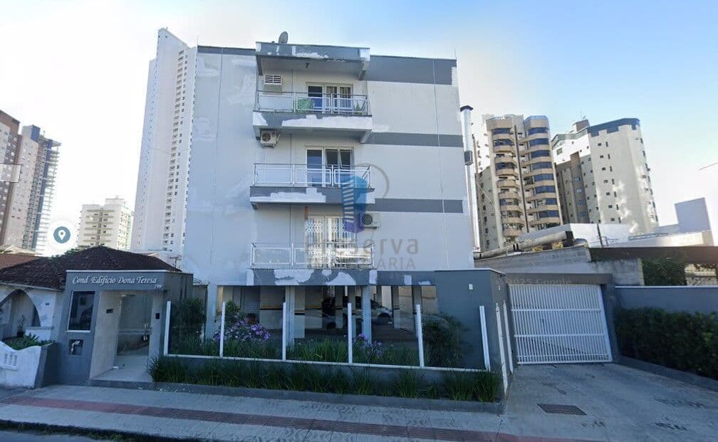 APARTAMENTO SEMIMOBILIADO PARA VENDA!