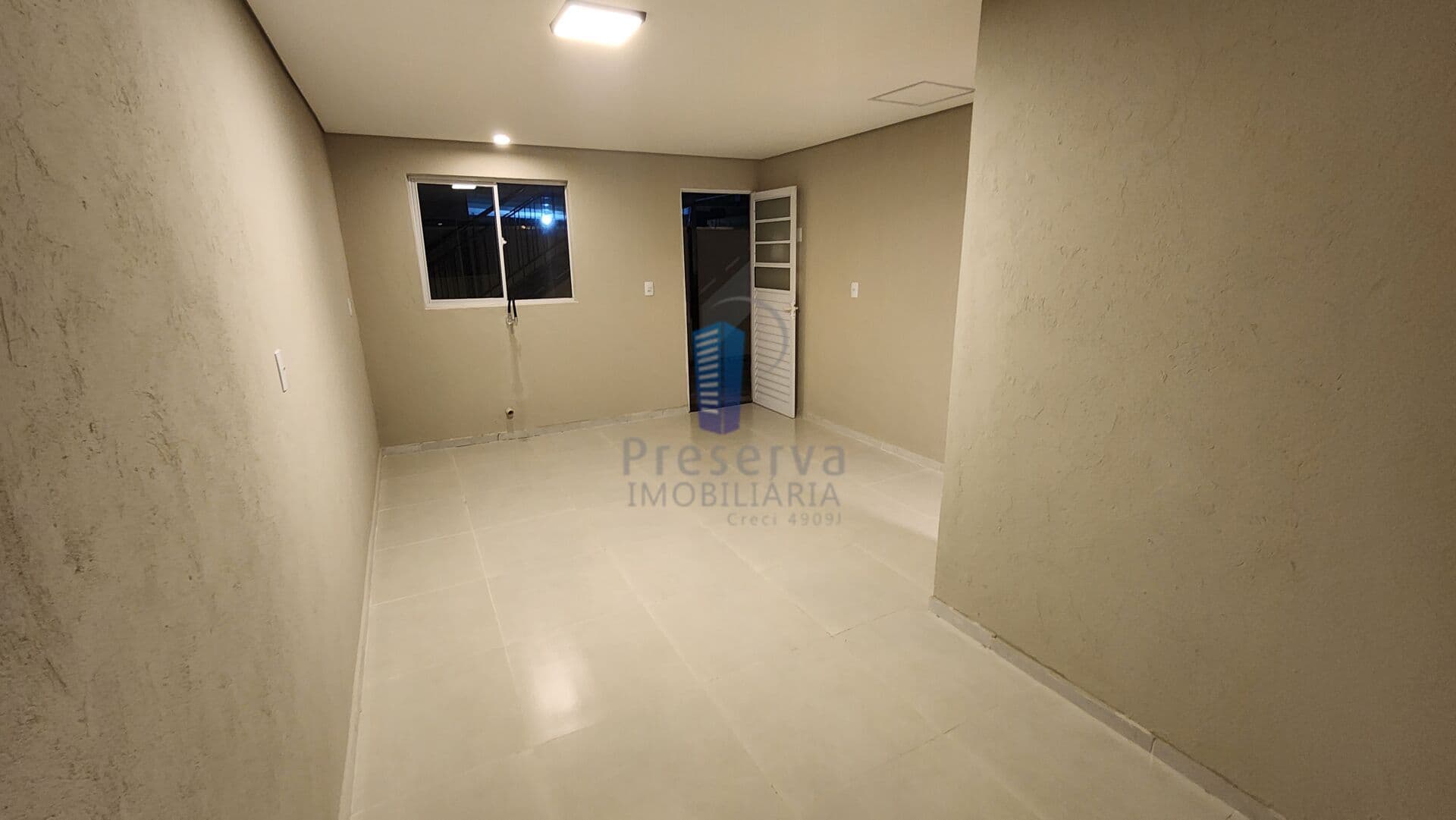Kitnet novinha, pronta para morar!