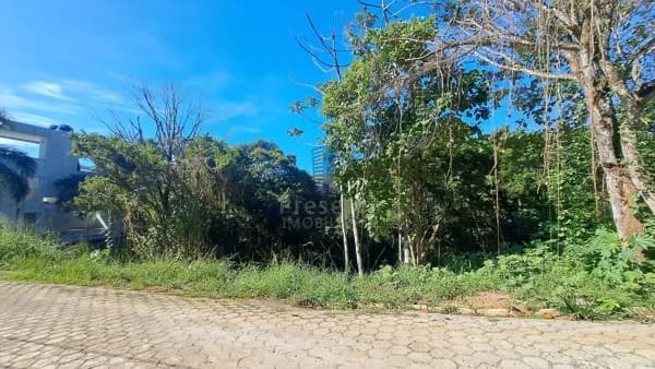 Terreno no bairro Cabeçudas