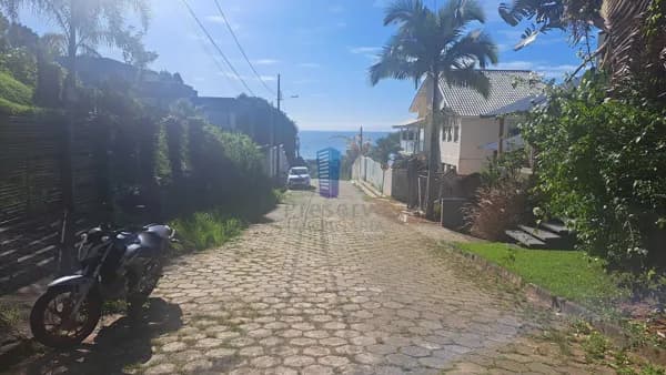 Terreno no bairro Cabeçudas