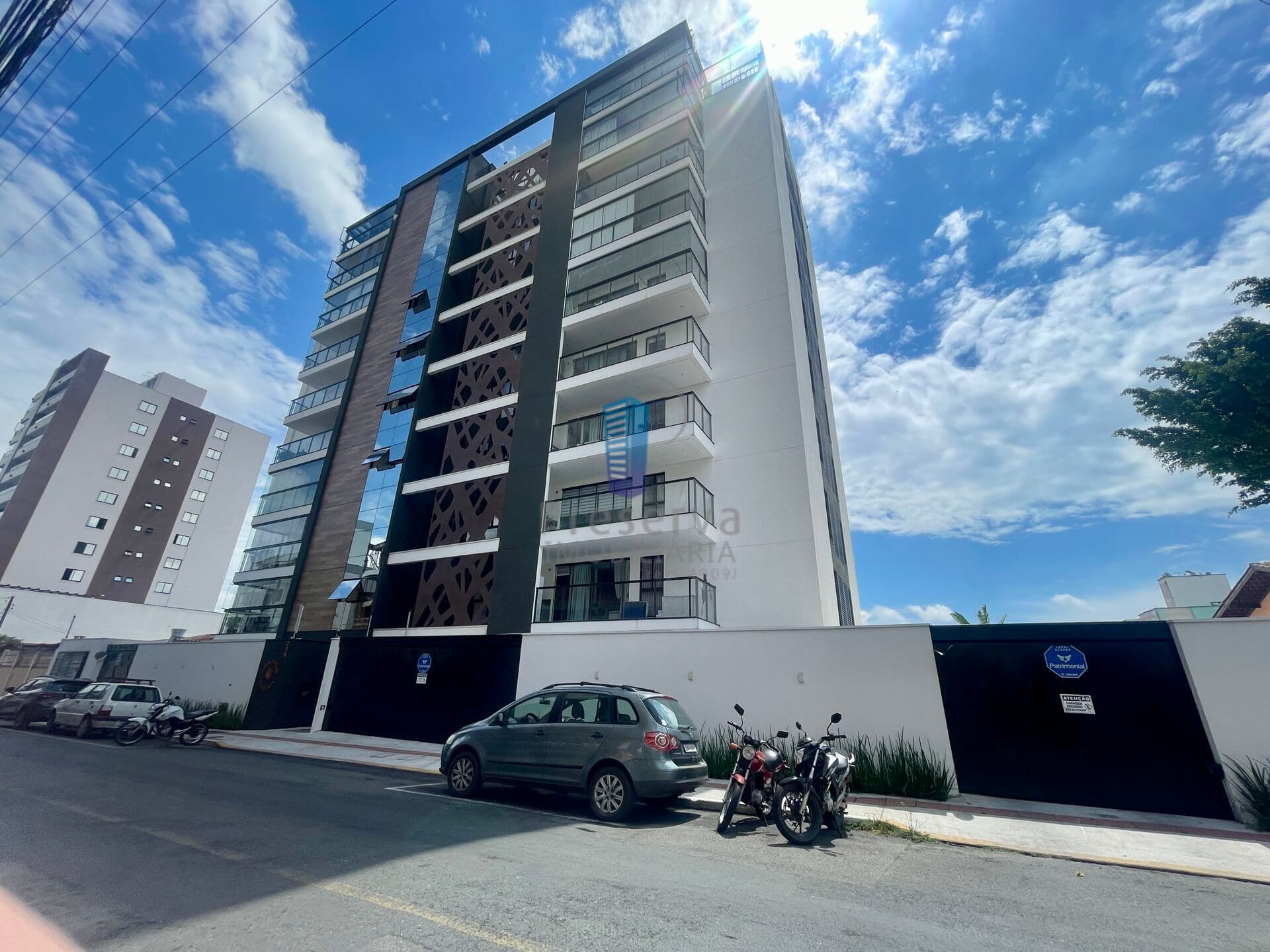 Apartamento com 2 Dormitórios no Edifício Coral Gables – Camboriú