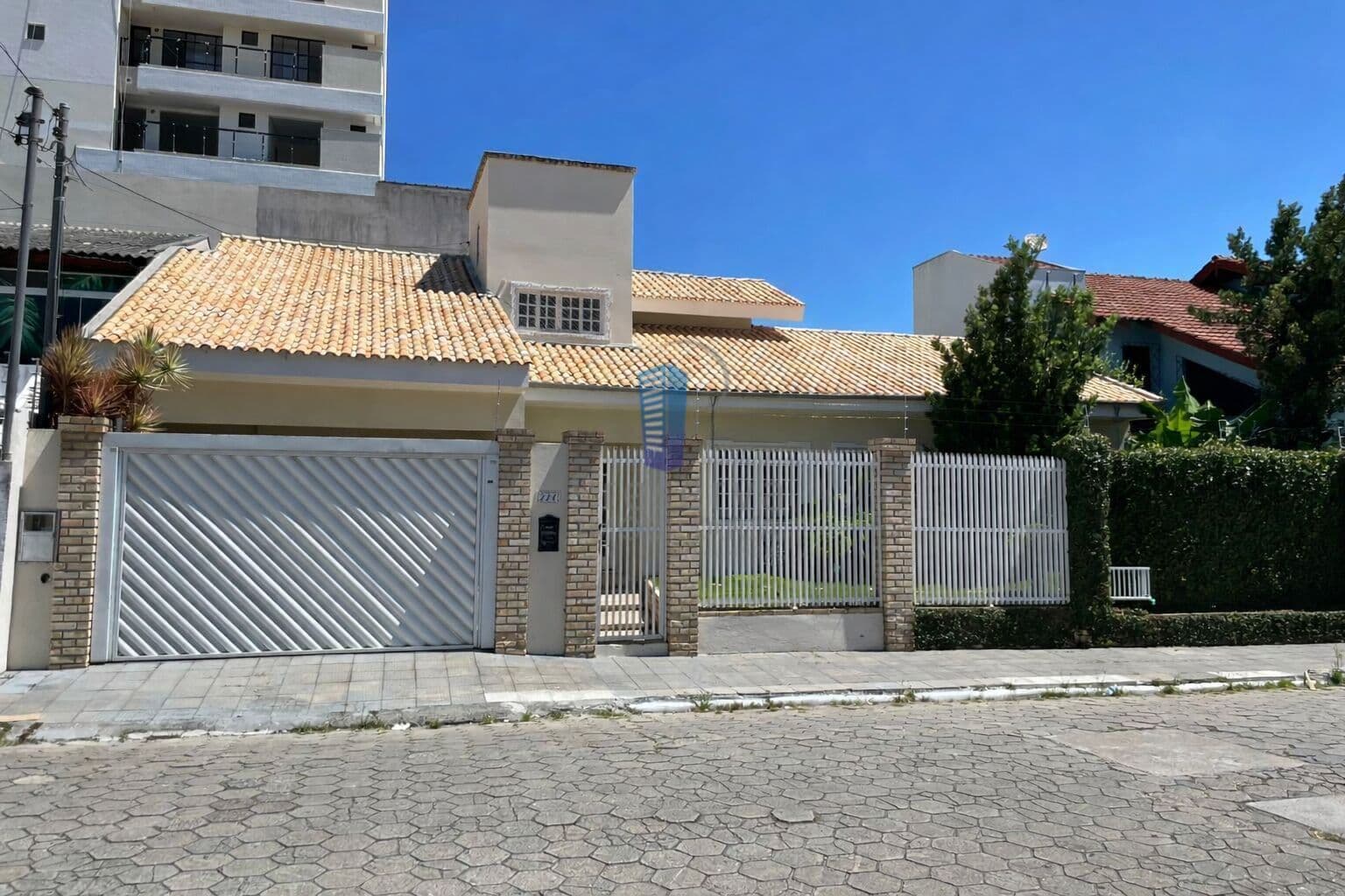 Casa Ampla Para Venda no Bairro Dom Bosco – Itajaí