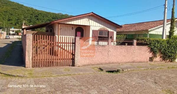 Casa em Progresso, Laguna/SC