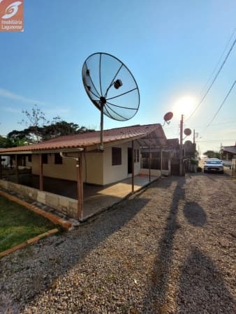 Casa Alvenaria para Venda em BARRANCEIRA Laguna-SC