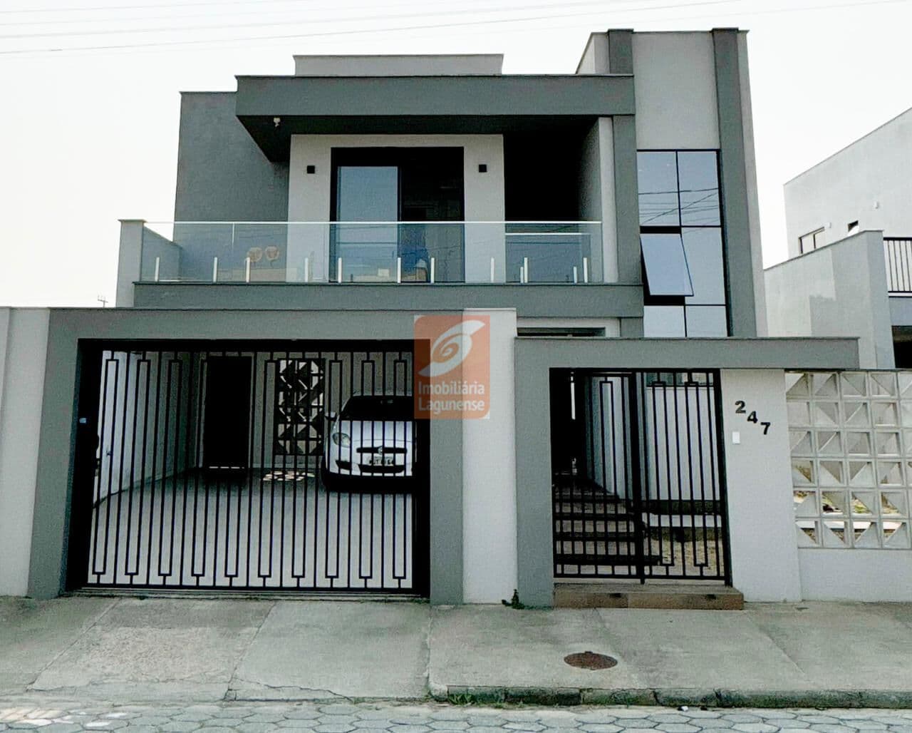 Casa em Jardim America, Laguna/SC