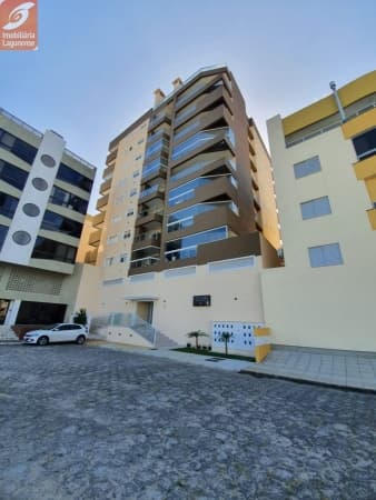 Apartamento Alto Padrão para Venda em Mar Grosso Laguna-SC