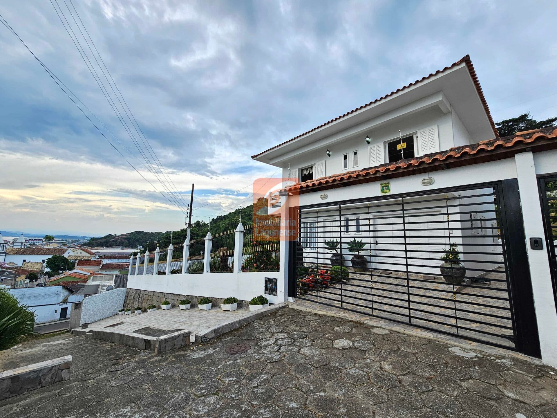 Casa Alto Padrão em Centro, Laguna/SC