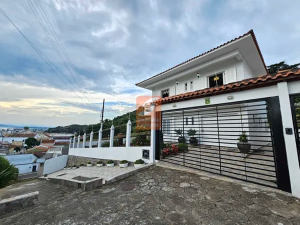 Casa Alto Padrão em Centro, Laguna/SC