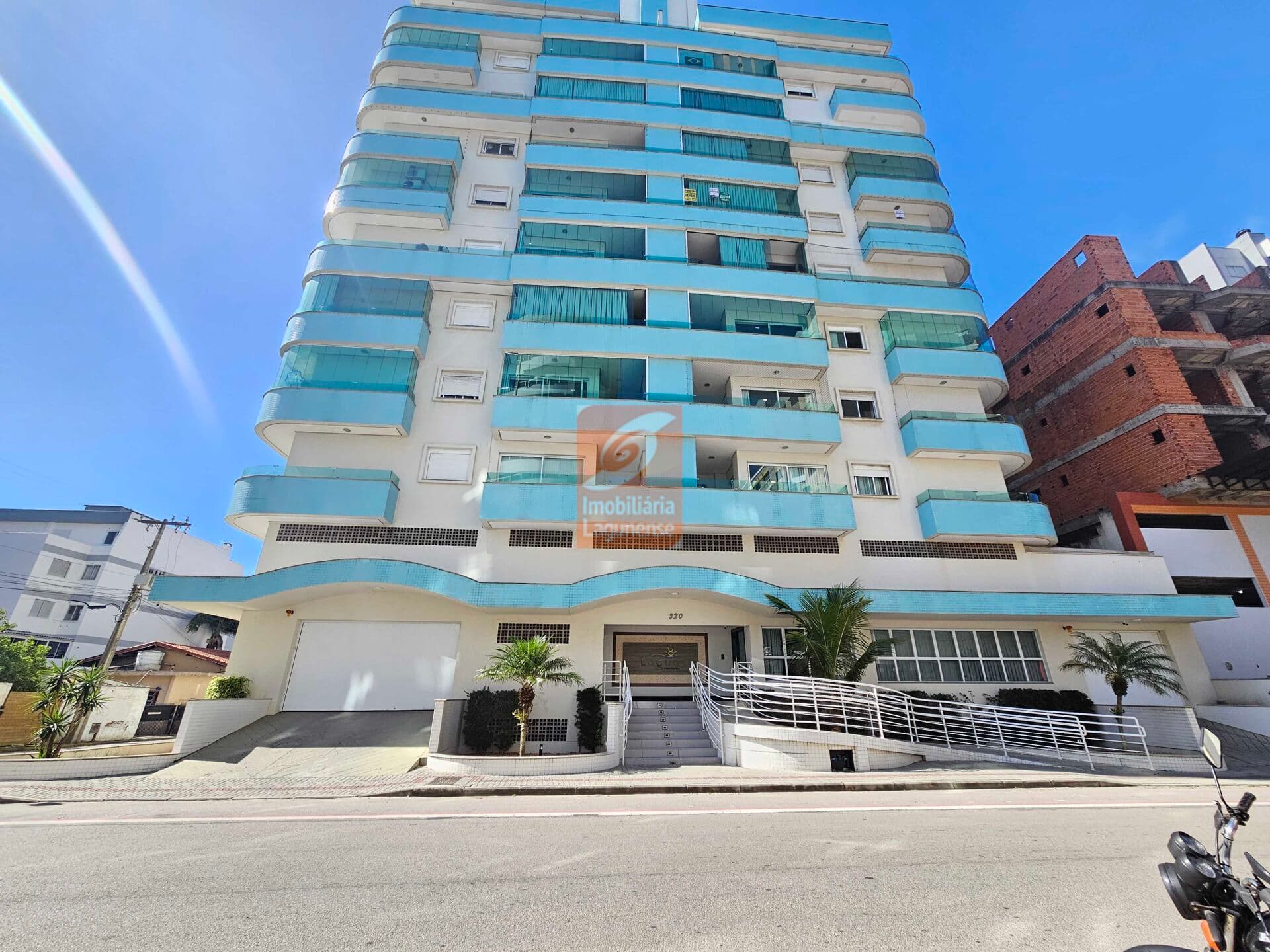 Apartamento Alto Padrão em Mar Grosso, Laguna/SC