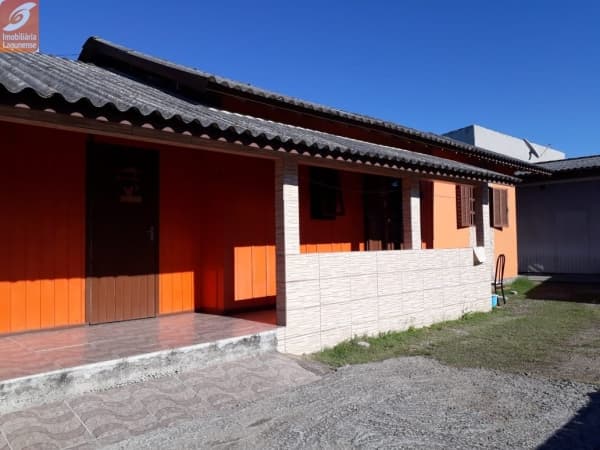 Casa Alvenaria para Venda em Portinho Laguna-SC