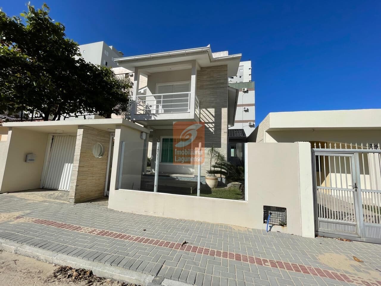 Casa Alto Padrão em Mar Grosso, Laguna/SC