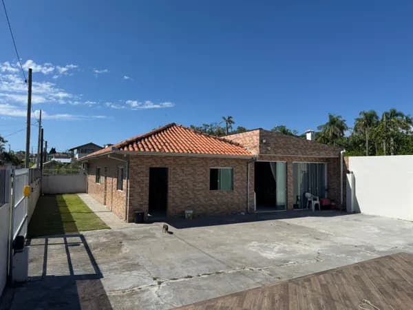 Casa Alvenaria para Venda em Caputera Laguna-SC