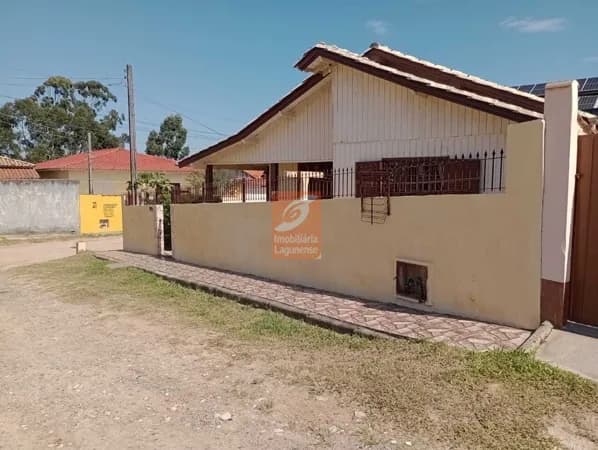 Casa em Jardim Juliana, Laguna/SC