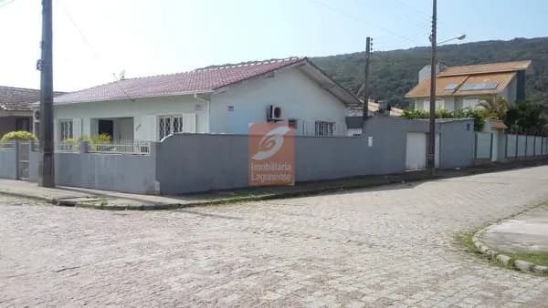 Casa em Laguna - Progresso