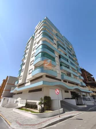Apartamento no bairro Mar Grosso em Laguna-SC