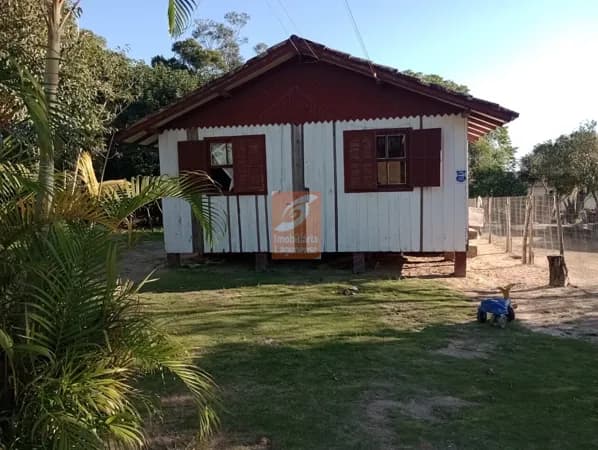 Casa em Laguna - Caputera