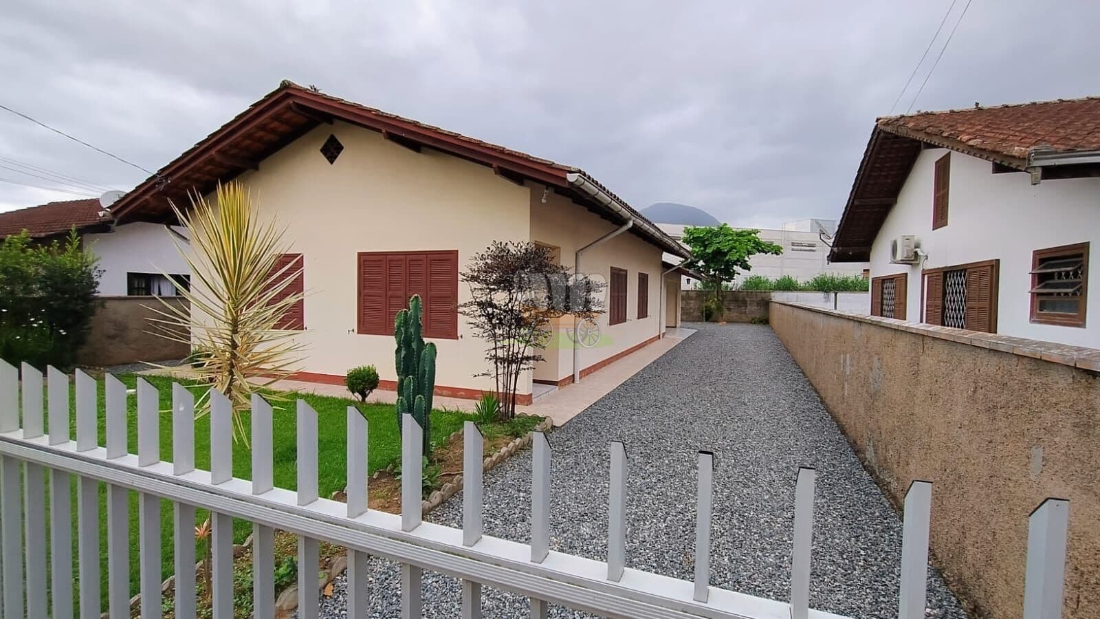 Casa centro Pirabeiraba