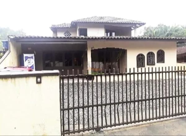 SOBRADO e CASA À VENDA NO BAIRRO RIO BONITO