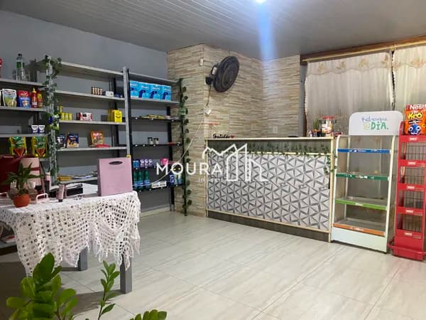 Casa de Alvenaria com Ponto Comercial