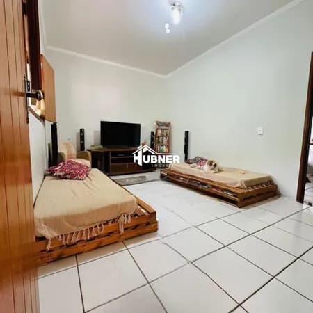 Casa Padrão I 3 Quartos sendo 1 suíte Amorrim