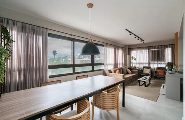 Unidade decorada e 100% mobiliada no Menino Deus: 3 suítes + 2 vagas