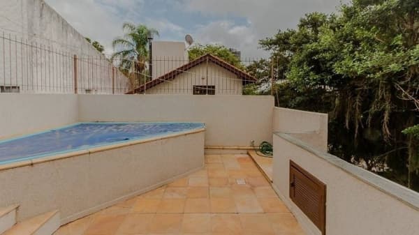 Casa à venda no bairro Boa Vista em Porto Alegre/RS