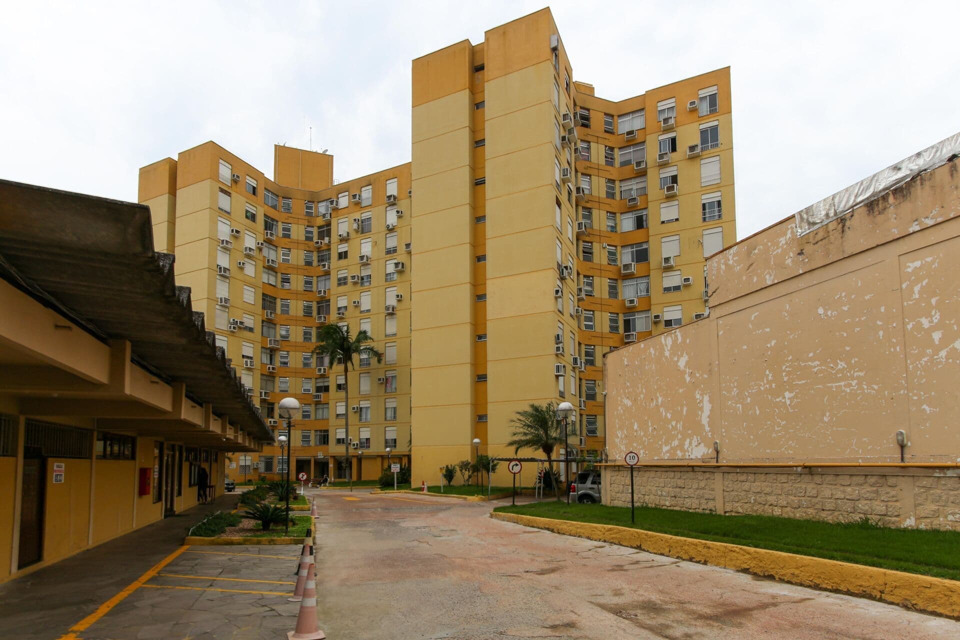 Apartamento à venda no bairro Tristeza em Porto Alegre/RS