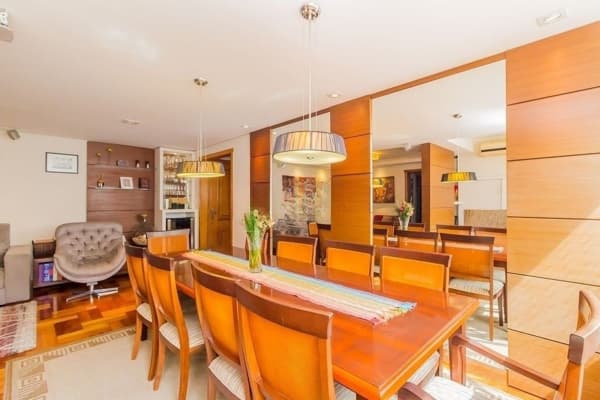 Apartamento à venda no bairro Menino Deus em Porto Alegre/RS