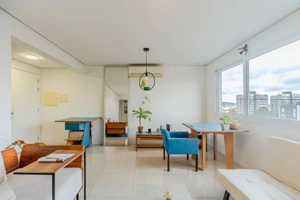 Apartamento 2 dormitórios próximo Cristiano Fischer