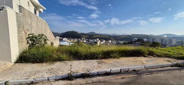 Lote/Terreno em Pouso Alegre - Parque Ibirá
