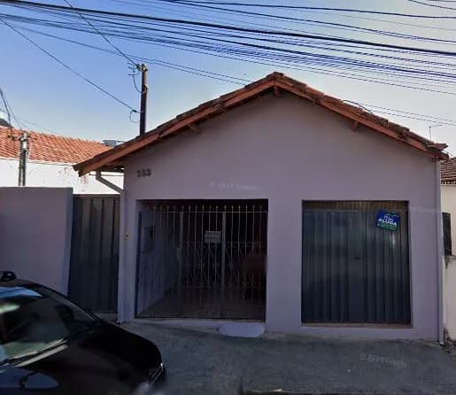 Casa em Pouso Alegre - Jardim Santa Cruz