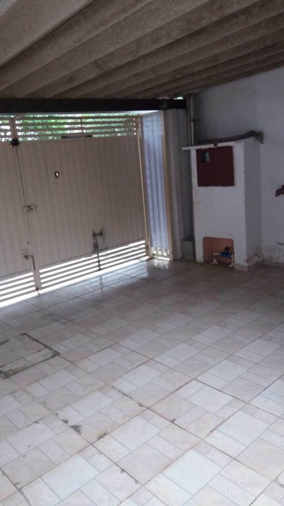 Casa em Taubaté - Parque Três Marias