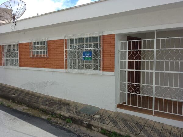 Casa-Padrao-para-Aluguel-em-saude-Pouso-Alegre-MG