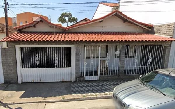 Casa em Pouso Alegre - Saude