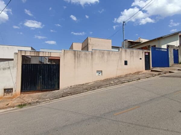 Casa em Pouso Alegre - Vergani