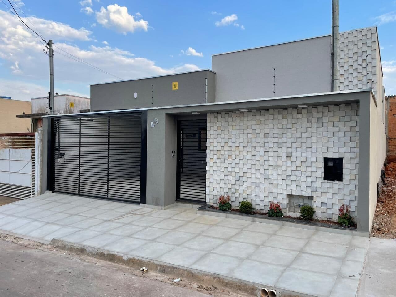 Casa em Pouso Alegre - Residencial Monte Carlo
