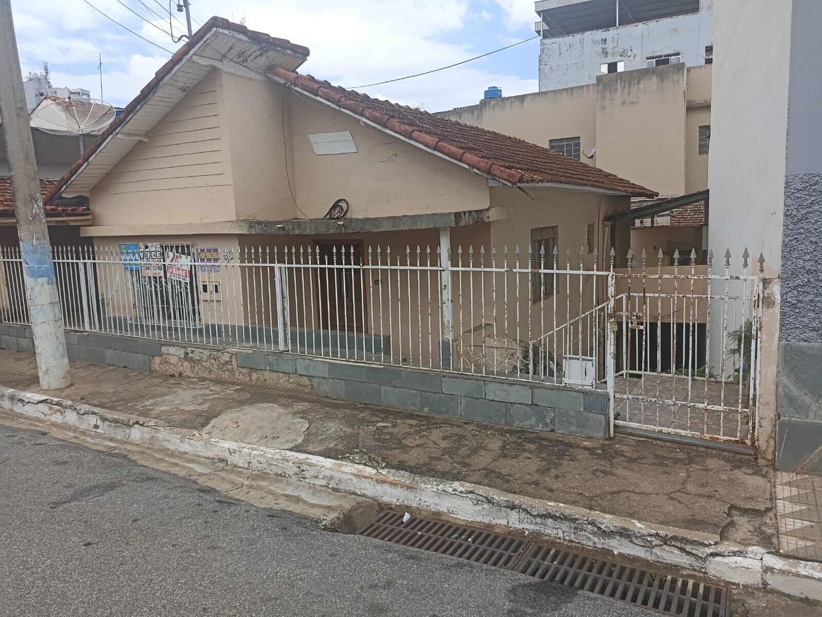Casa em Pouso Alegre - Centro
