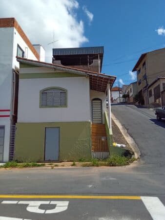 Sobrado em Pouso Alegre - Chácara Primavera I