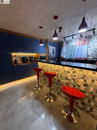 SOBRADO + CASA PARA LOCAÇÃO